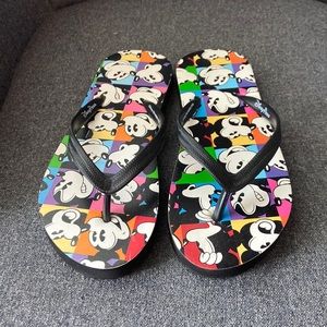 Disney Park Colorful Graphics Mickey Mouse Flip Flops Size 5 or 6